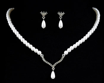Elegant pearl teardrop necklace set featuring a classic white pearl strand with teardrop pendant and matching drop earrings, ideal for choir performances, concerts, formal events, recitals, weddings, and special occasions.